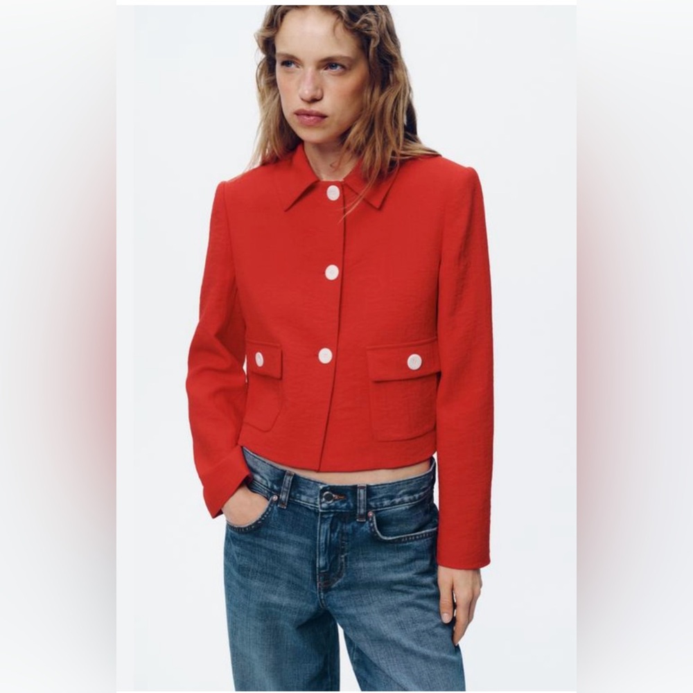 Zara Red Cropped Button-Front Blazer. Large